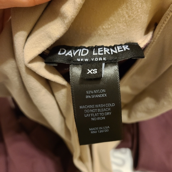 David Lerner maroon maternity leggings - Picture 2 of 3